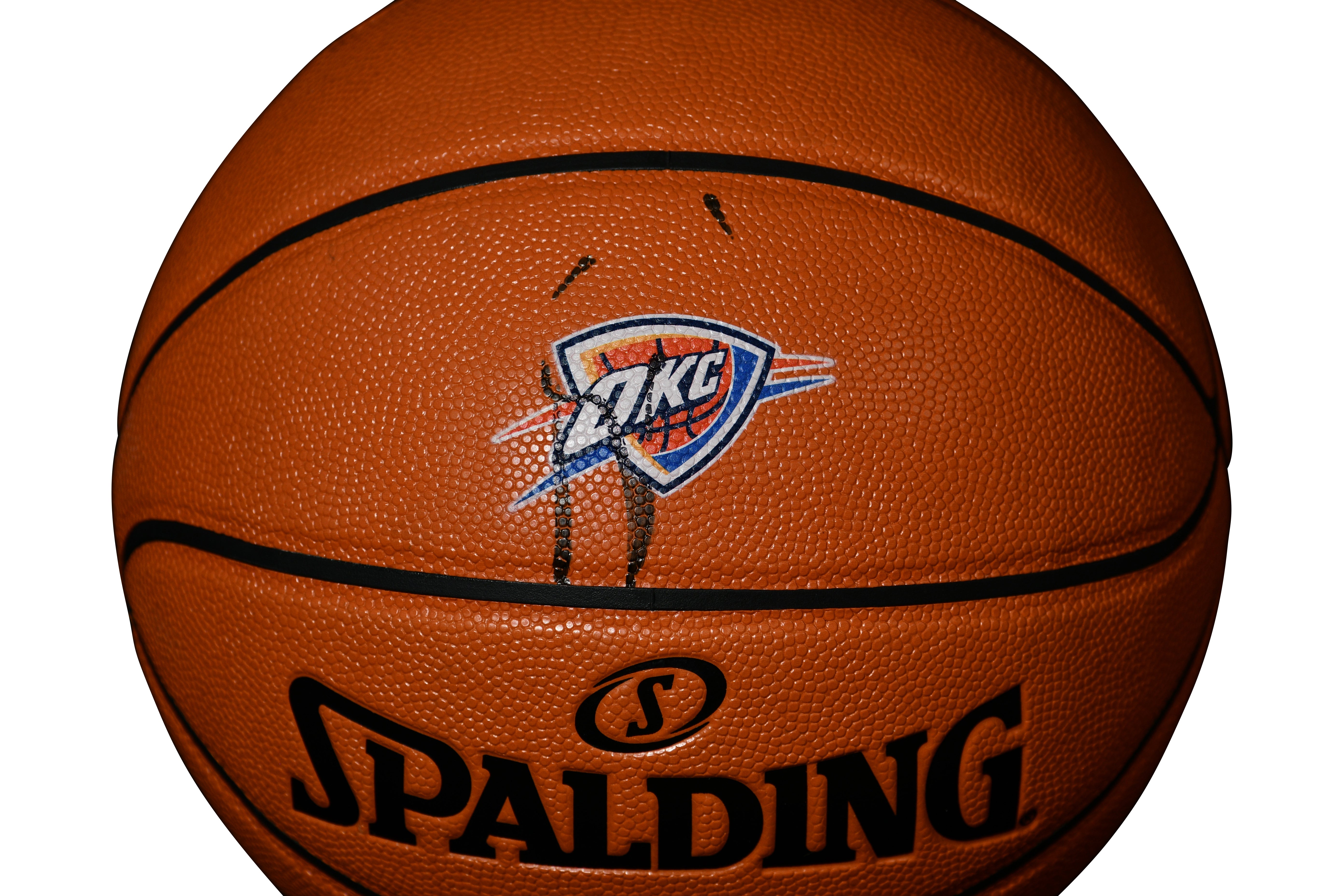 SHAI GILGEOUS-ALEXANDER SIGNED THUNDER LOGO BASKETBALL